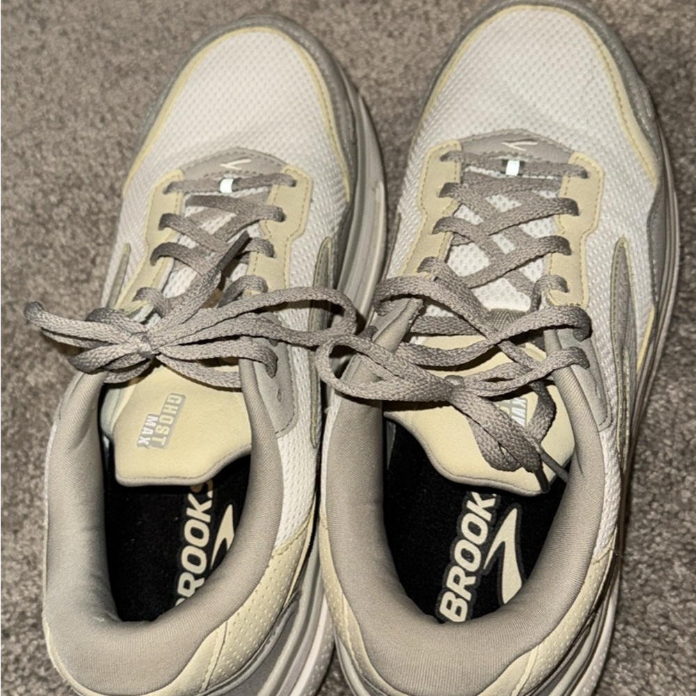 Brooks Light Gray and Cream Running Shoes